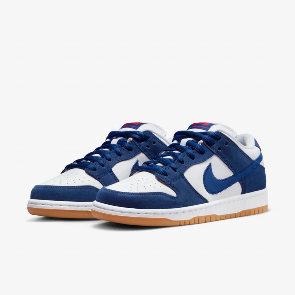 Blue best sale sb dunks