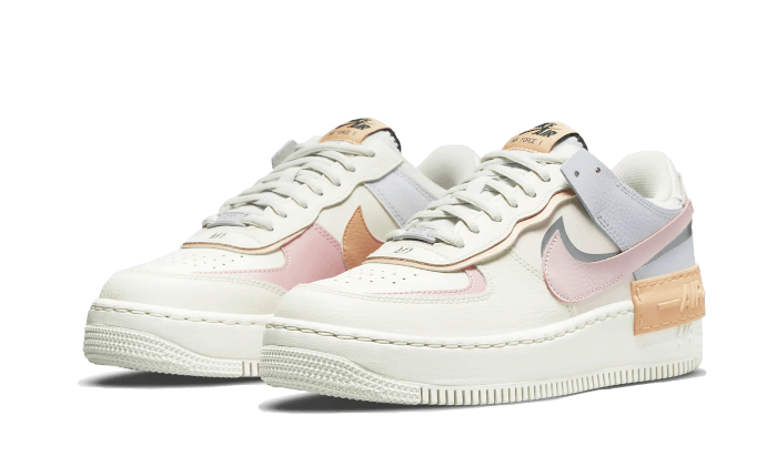 Nike air force 1 pink best sale nike logo